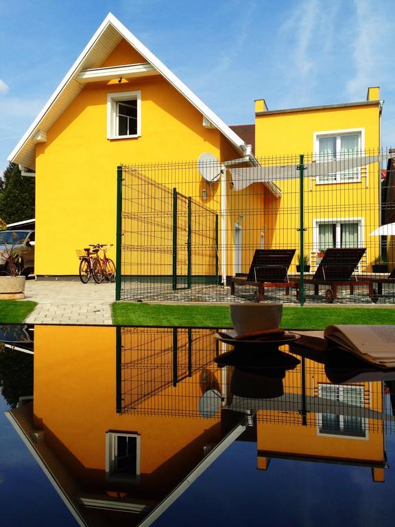 Villa Sipeky Senec Exterior foto